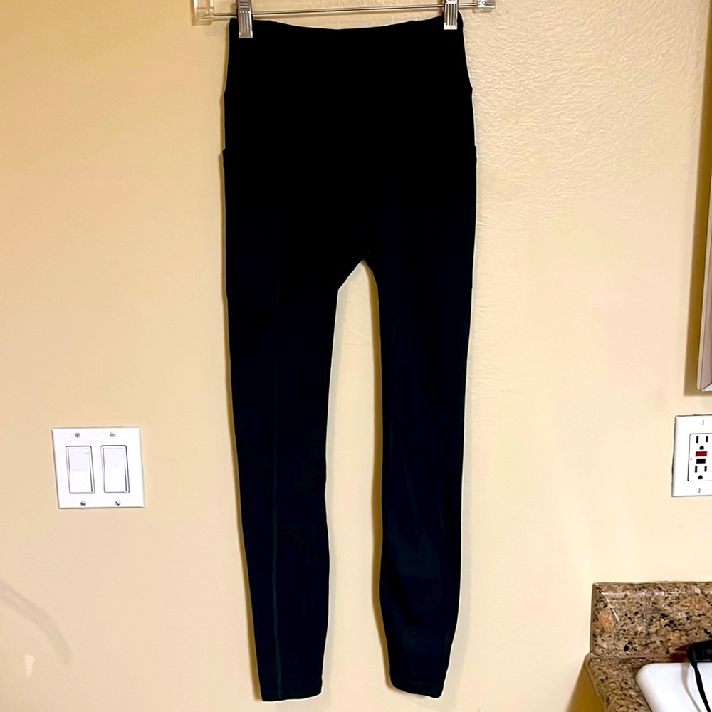 Gilly Hicks hunter green workout pant with pockets